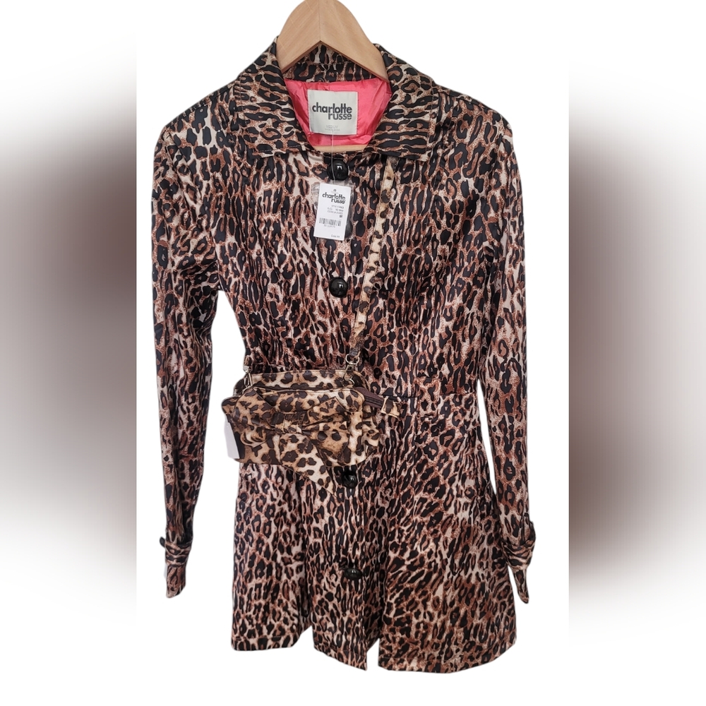 Charlotte Russe Stylish Animal print trench coat with pockets & matching purse.